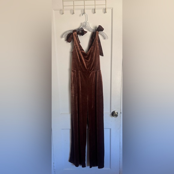 Francescas Velvet Jumpsuit NWT - Picture 5 of 7